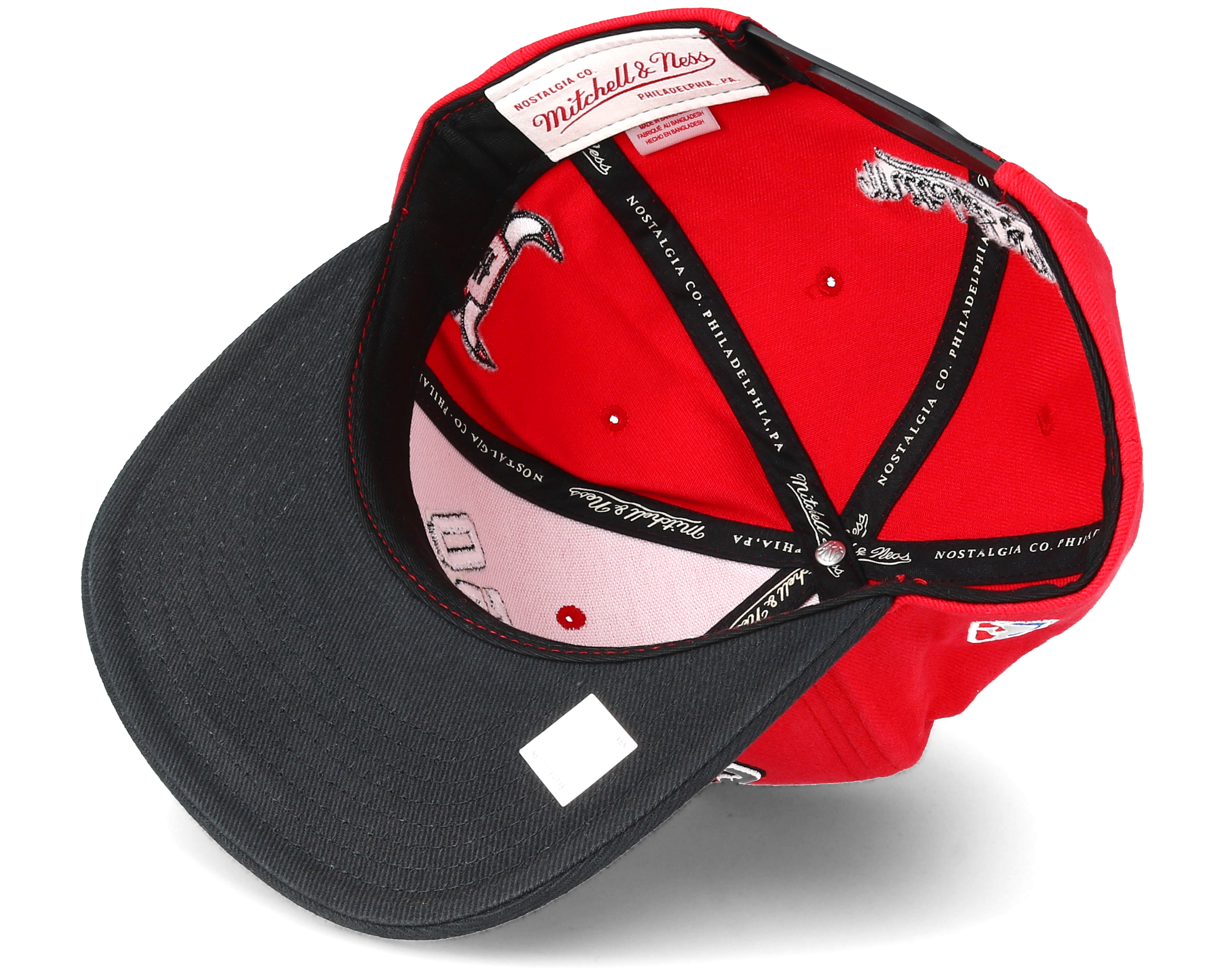 Mitchell & ness.com Below is a list of Mitchell And Ness mall/outlet store locations in New York, with address, store hours and phone numbers. Mitchell And Ness has 0 mall stores across the United States, with 0 .